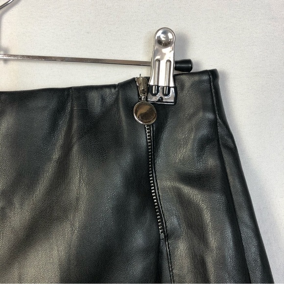 Zara Black Vegan Faux Leather Wrap Front Skort S - Picture 4 of 4